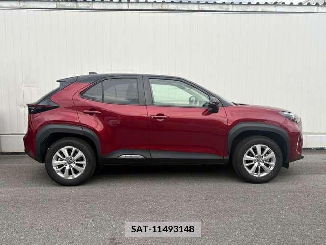 Toyota YARIS CROSS 2023-07 8769360-3