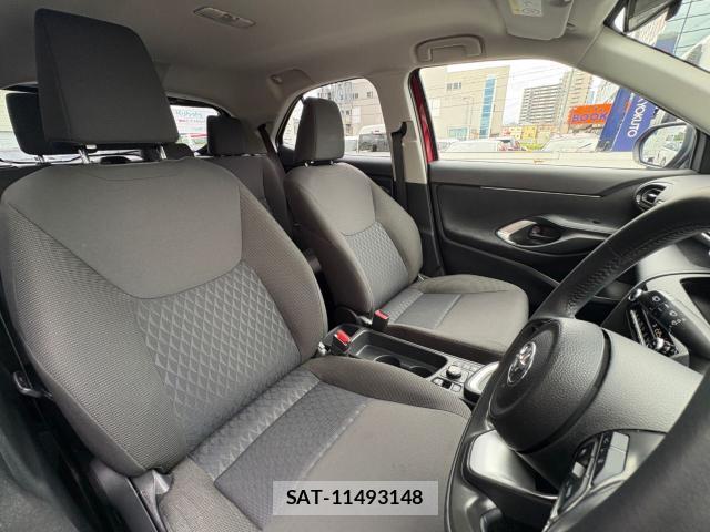 Toyota YARIS CROSS 2023-07 8769360-5