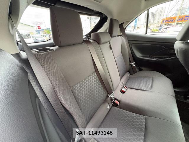Toyota YARIS CROSS 2023-07 8769360-6