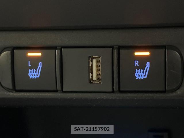 Toyota YARIS 2020-09 8770090-5