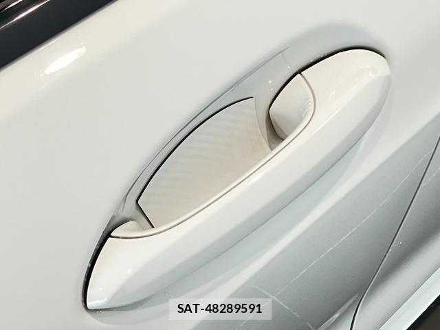 Bmw 1 SERIES 2021-09 8815942-17