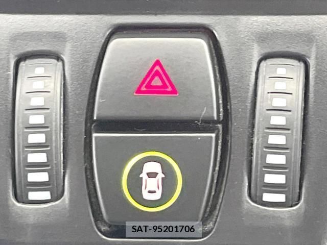 Bmw 2 SERIES 2018-07 8813148-4