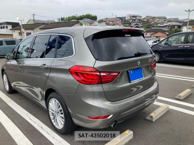 Bmw 2 SERIES 2015-08 8813884-3
