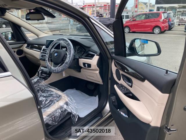 Bmw 2 SERIES 2015-08 8813884-9