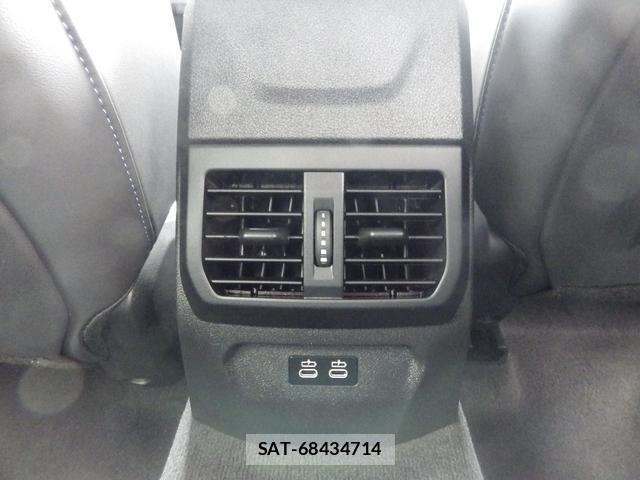 Bmw 2 SERIES 2025-09 8817984-18