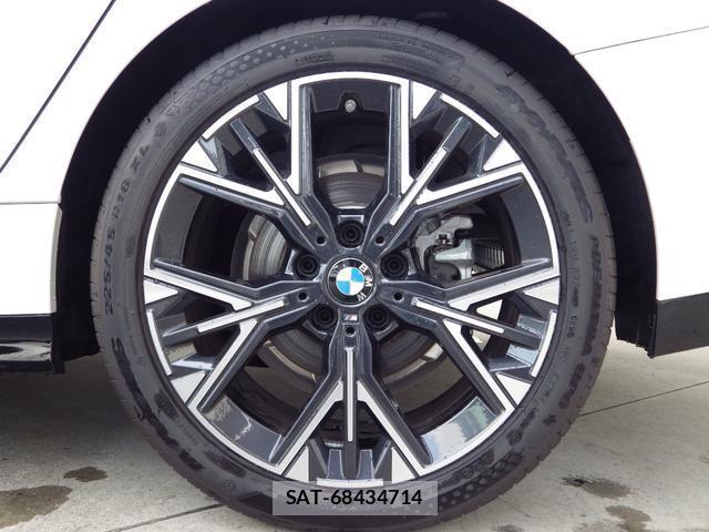 Bmw 2 SERIES 2025-09 8817984-7