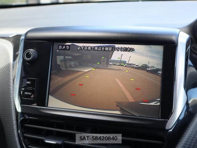 Peugeot 2008 2017-03 8812117-6