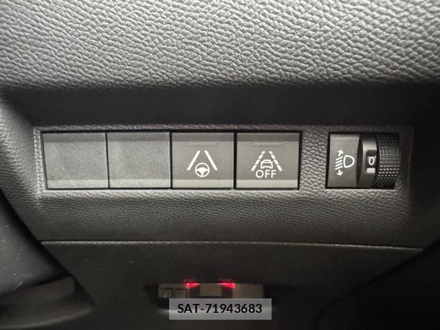 Peugeot 208 2020-10 8812850-14