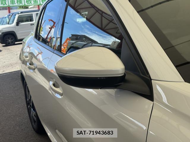 Peugeot 208 2020-10 8812850-5