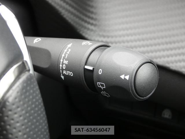 Peugeot 208 2025-06 8813922-11