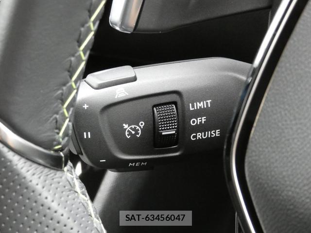 Peugeot 208 2025-06 8813922-9