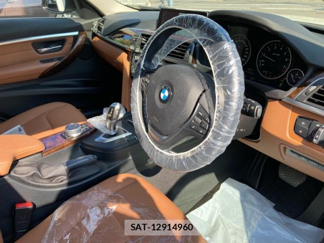 Bmw 3 SERIES 2017-03 8814554-7