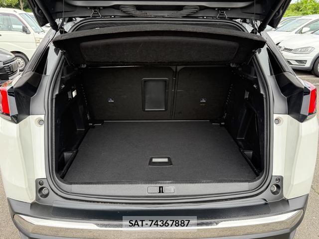 Peugeot 3008 2019-03 8815853-15