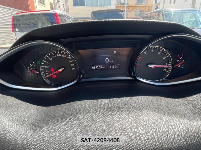 Peugeot 308 2016-11 8812554-11