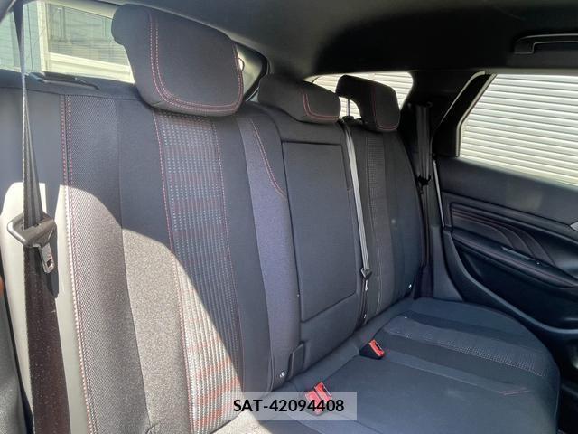 Peugeot 308 2016-11 8812554-14