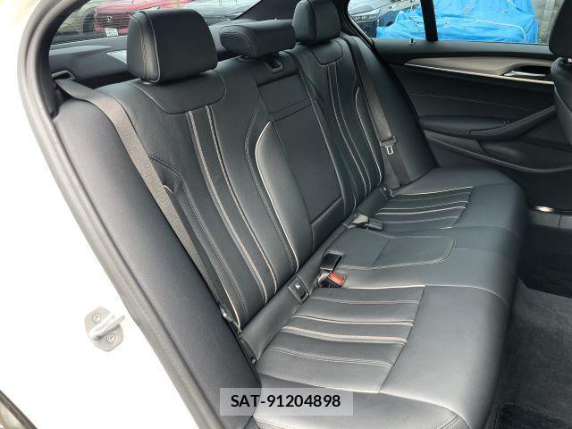 Bmw 5 SERIES 2019-11 8812452-4