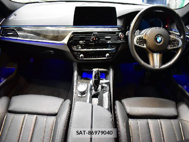 Bmw 5 SERIES 2018-01 8812830-1