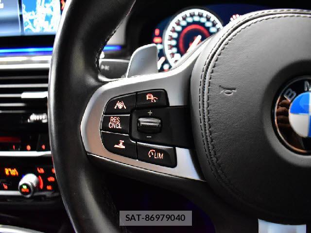 Bmw 5 SERIES 2018-01 8812830-7