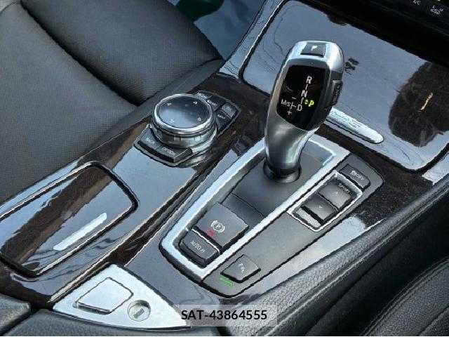 Bmw 5 SERIES 2014-04 8814036-4