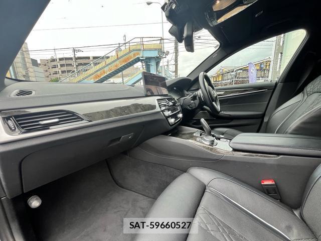 Bmw 5 SERIES 2021-06 8814640-1