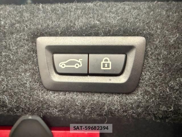 Bmw 5 SERIES 2018-08 8814662-14
