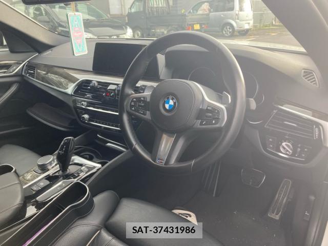 Bmw 5 SERIES 2018-12 8816266-10