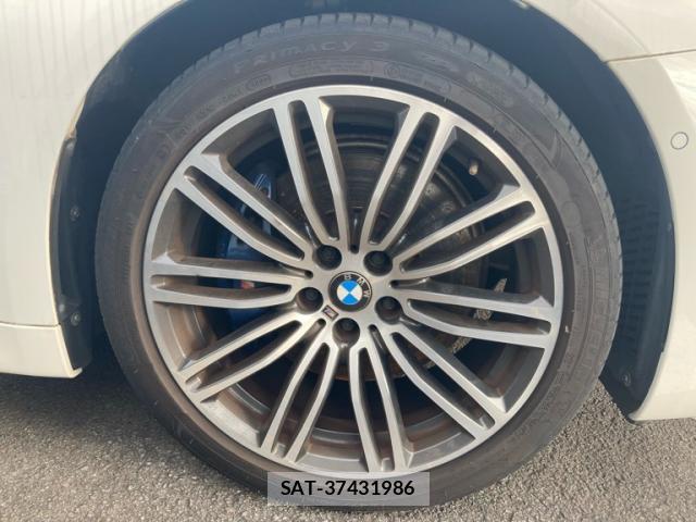 Bmw 5 SERIES 2018-12 8816266-13