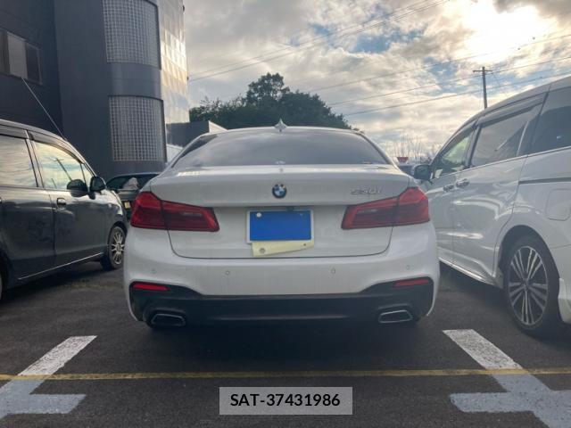 Bmw 5 SERIES 2018-12 8816266-4