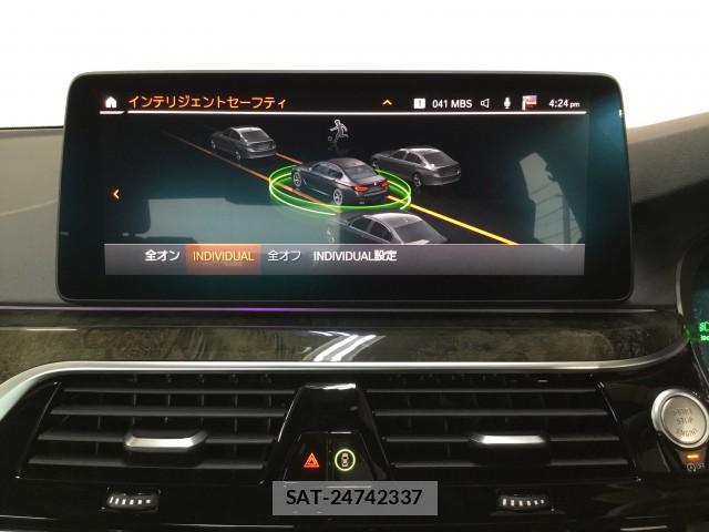 Bmw 5 SERIES 2021-02 8817060-14