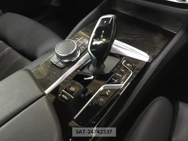 Bmw 5 SERIES 2021-02 8817060-16