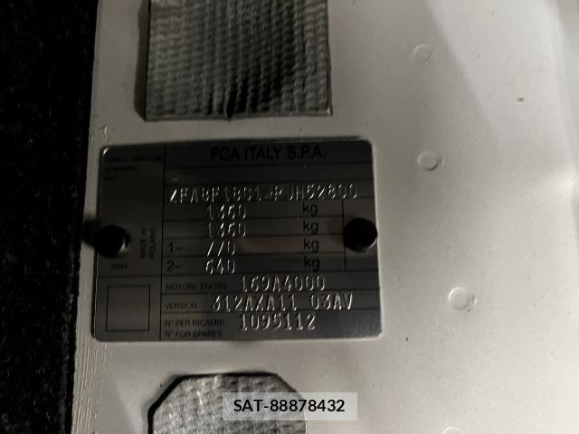 Fiat 500 2023-09 8812941-8