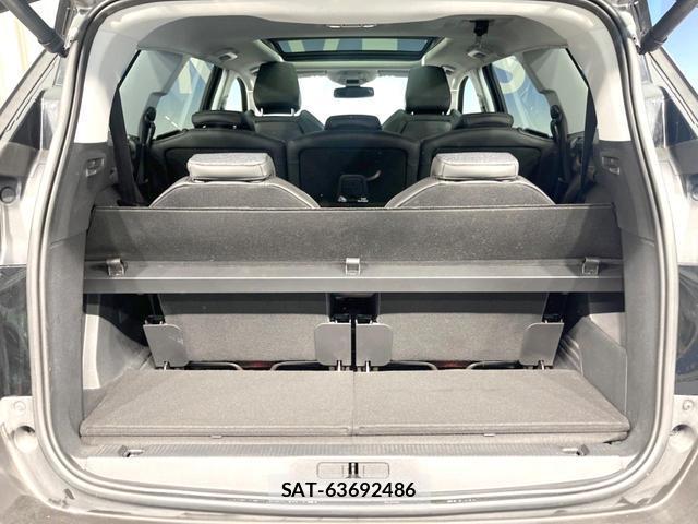 Peugeot 5008 2018-04 8814811-18