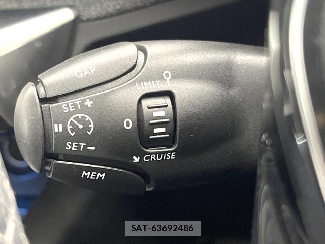 Peugeot 5008 2018-04 8814811-4