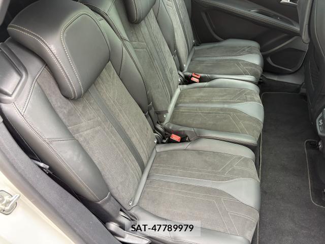 Peugeot 5008 2021-06 8815065-8