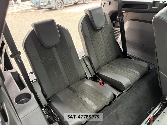 Peugeot 5008 2021-06 8815065-9