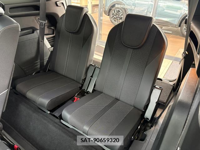 Peugeot 5008 2023-09 8815066-10