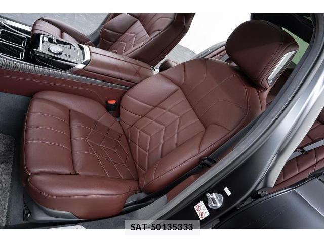 Bmw 7 SERIES 2022-12 8815884-12