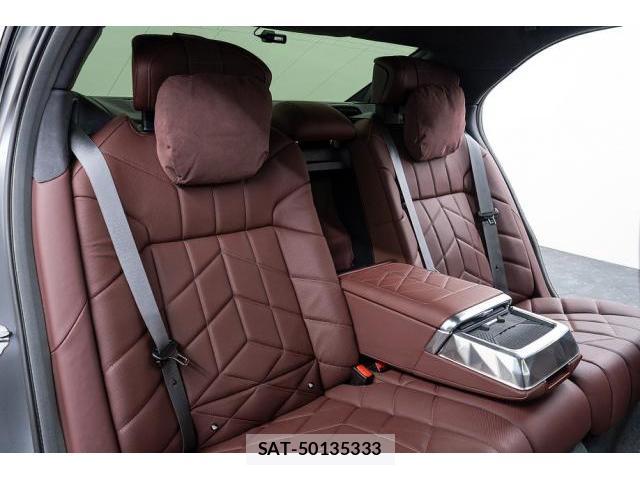 Bmw 7 SERIES 2022-12 8815884-13