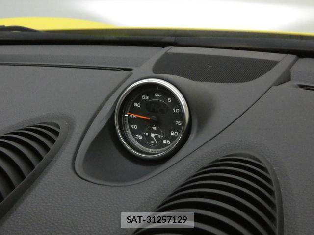 Porsche 718 Cayman 2017-12 8817277-13