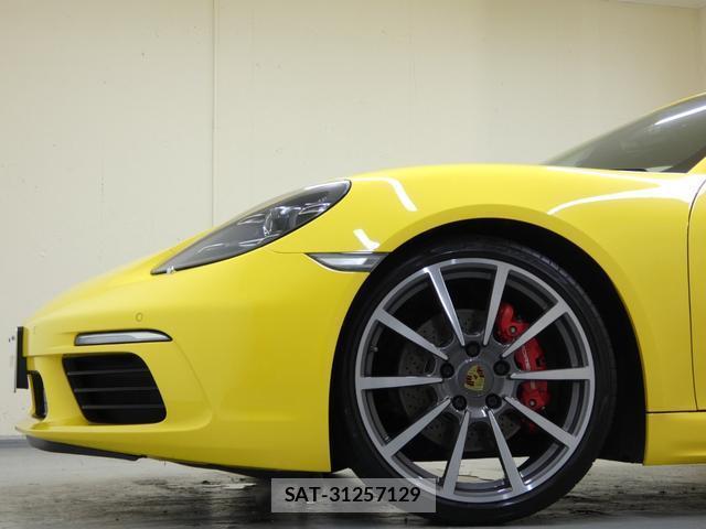 Porsche 718 Cayman 2017-12 8817277-4