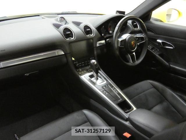 Porsche 718 Cayman 2017-12 8817277-6