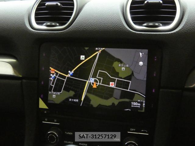 Porsche 718 Cayman 2017-12 8817277-9