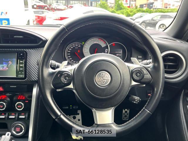 Toyota 86 2017-02 8812223-10