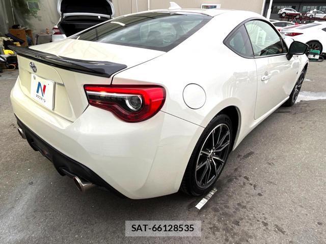 Toyota 86 2017-02 8812223-16