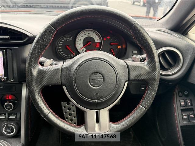 Toyota 86 2012-08 8812809-17