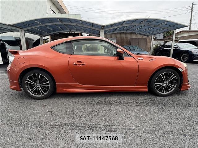 Toyota 86 2012-08 8812809-8