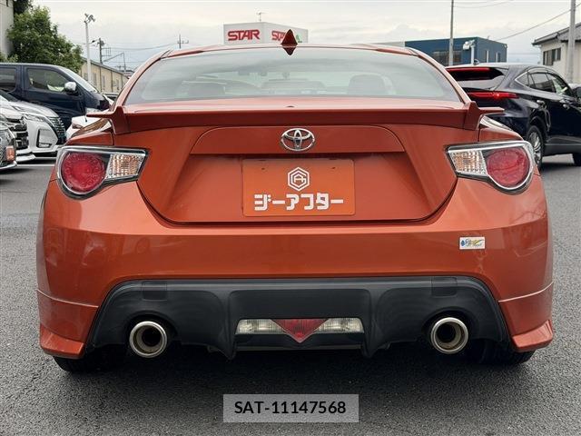 Toyota 86 2012-08 8812809-9