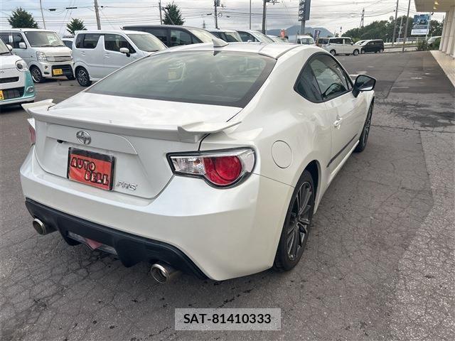 Toyota 86 2013-05 8812834-7