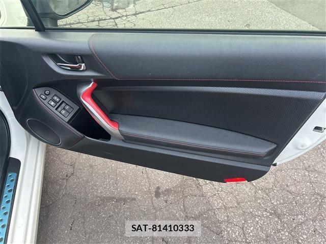 Toyota 86 2013-05 8812834-8