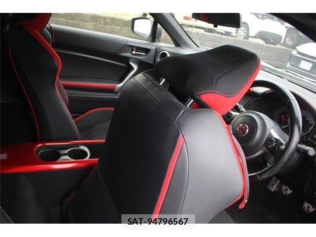 Toyota 86 2016-11 8815673-18